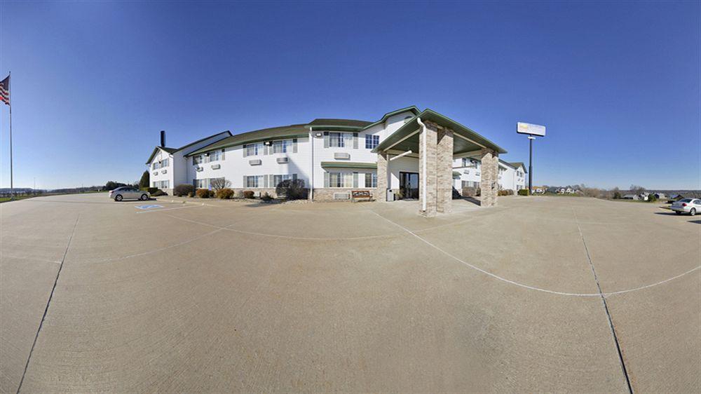 Comfort Inn & Suites Riverview Near Davenport And I-80 Le Claire Ngoại thất bức ảnh