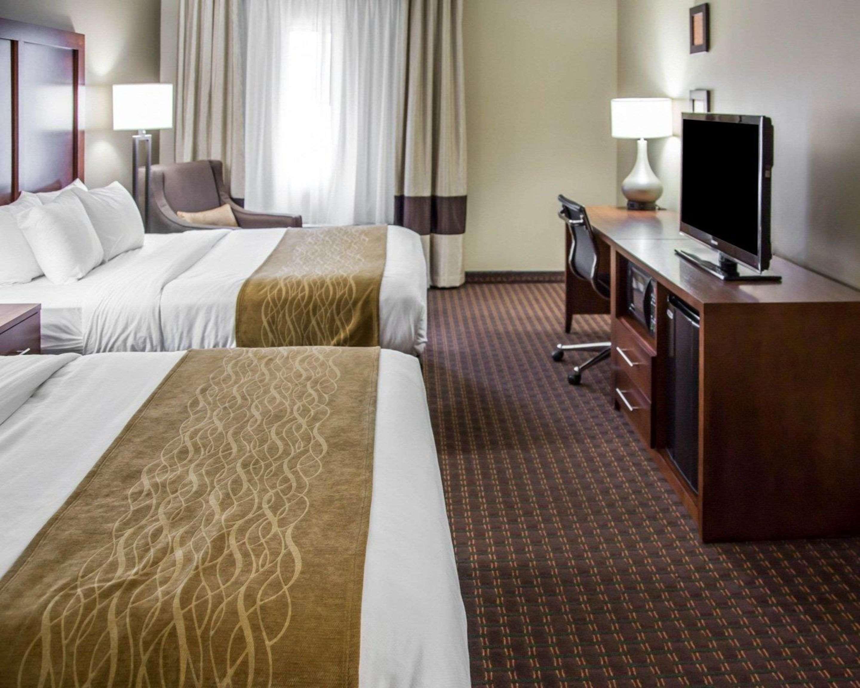 Comfort Inn & Suites Riverview Near Davenport And I-80 Le Claire Ngoại thất bức ảnh