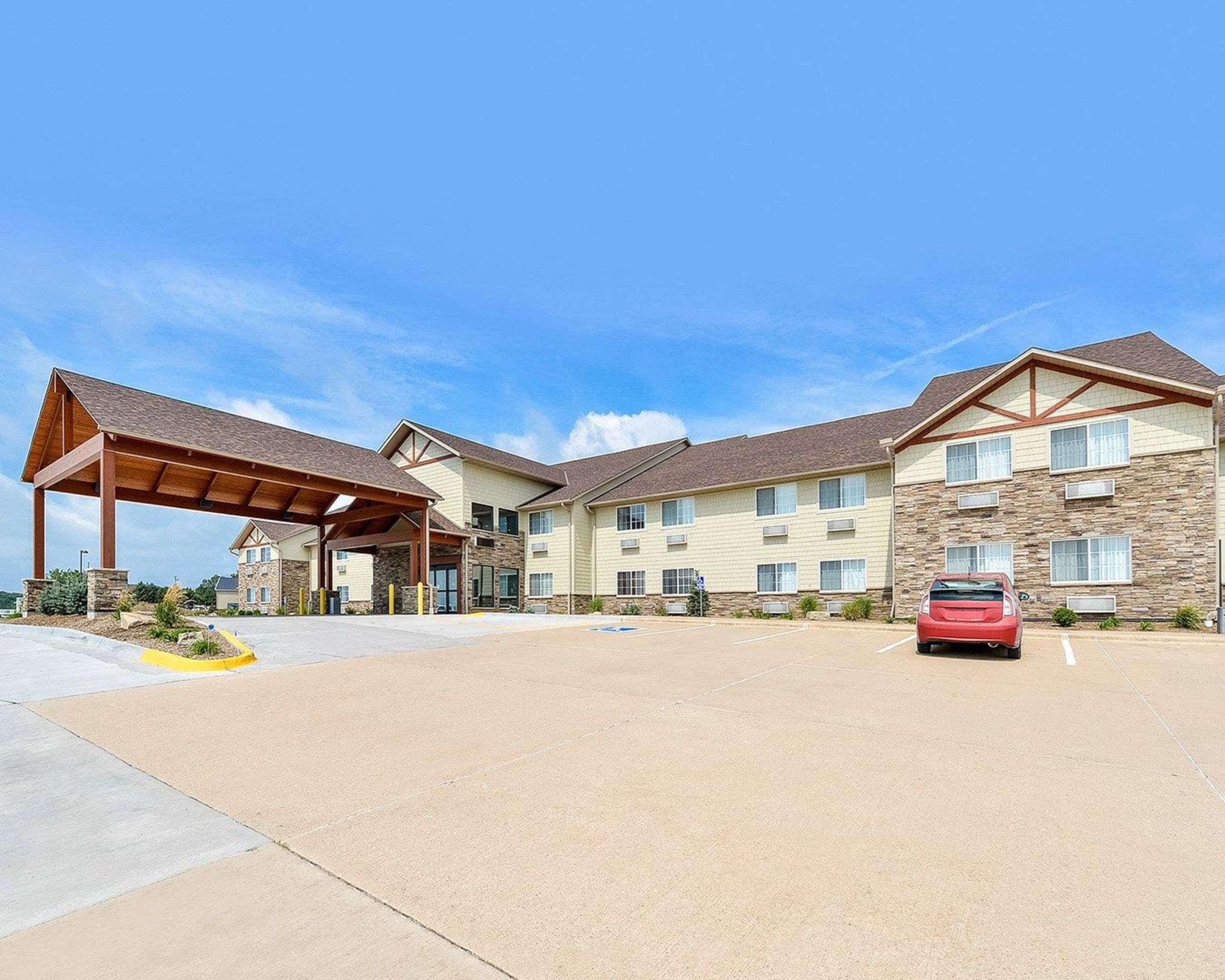 Comfort Inn & Suites Riverview Near Davenport And I-80 Le Claire Ngoại thất bức ảnh