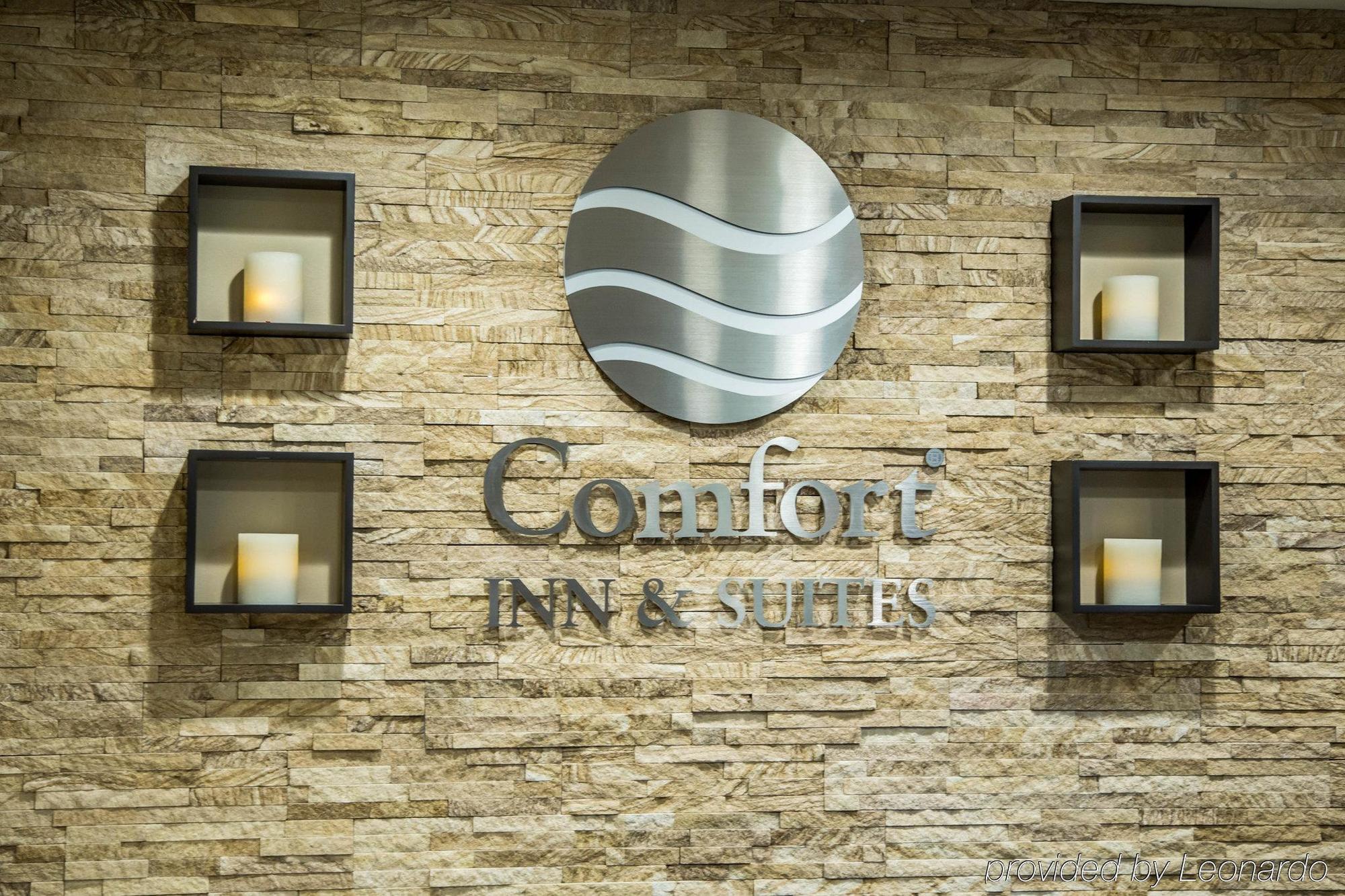Comfort Inn & Suites Riverview Near Davenport And I-80 Le Claire Ngoại thất bức ảnh