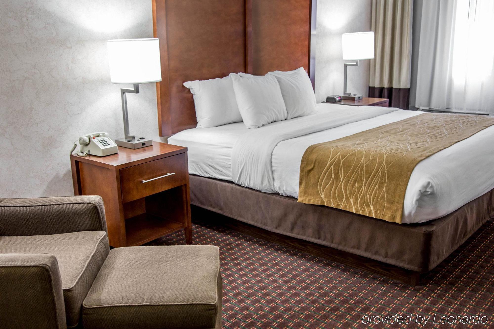 Comfort Inn & Suites Riverview Near Davenport And I-80 Le Claire Ngoại thất bức ảnh