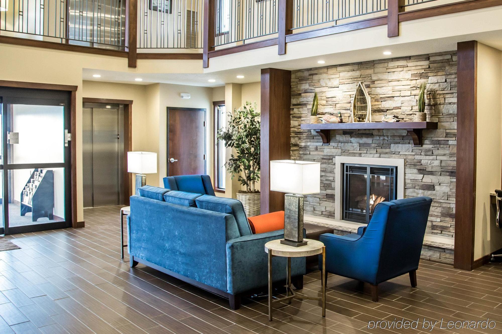Comfort Inn & Suites Riverview Near Davenport And I-80 Le Claire Ngoại thất bức ảnh