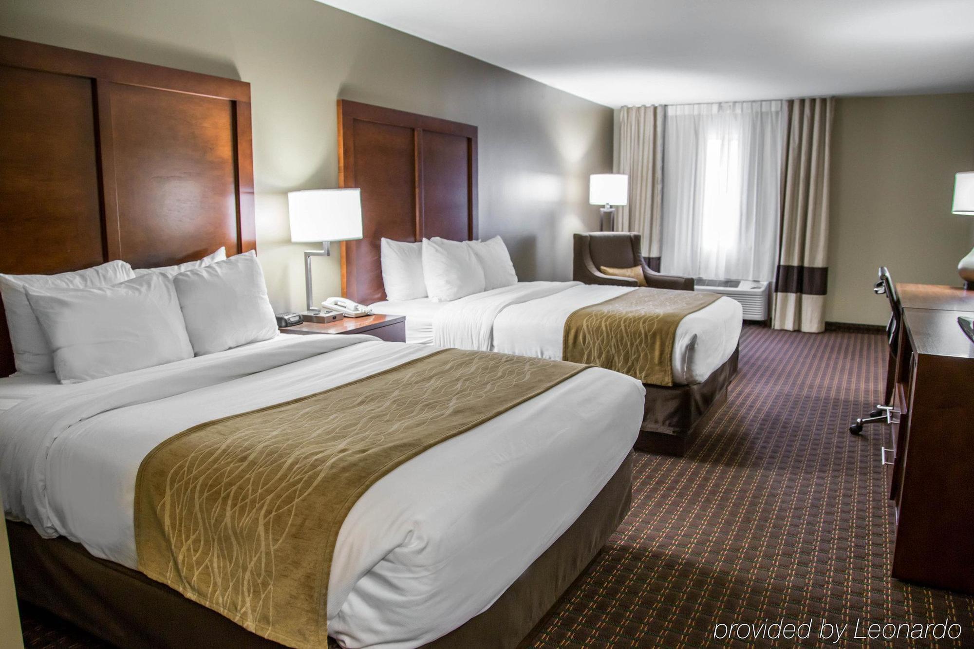 Comfort Inn & Suites Riverview Near Davenport And I-80 Le Claire Ngoại thất bức ảnh